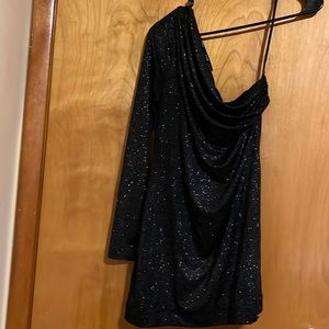 Cute! Cocktail wedding party dress. Wore only once.. one sleeve RIGHT ARM.